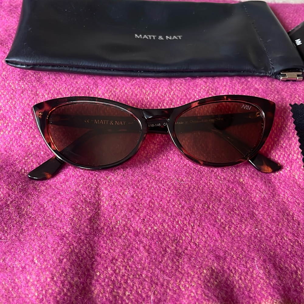 Matt & Nat sunglasses